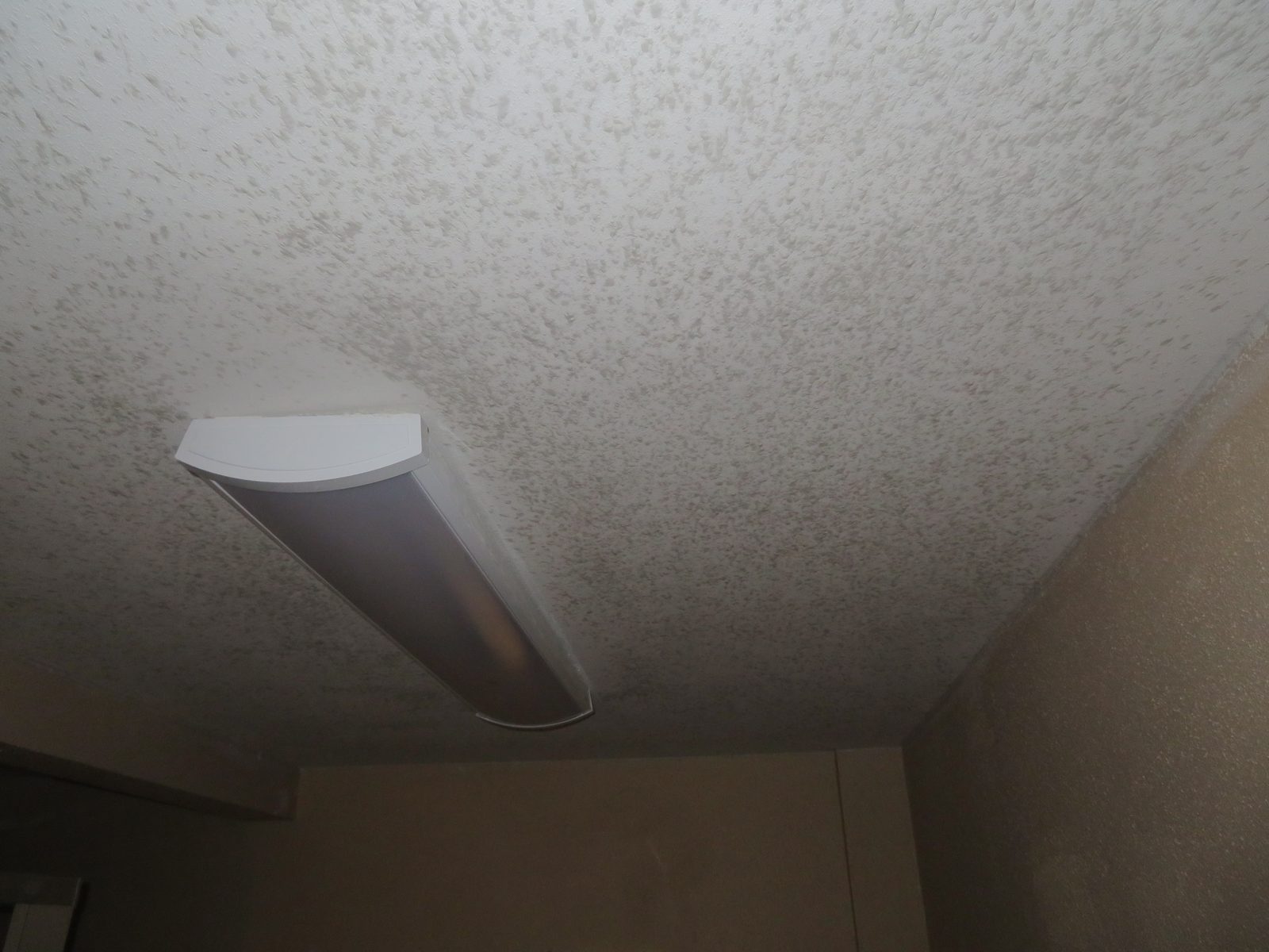 Knockdown texture ceiling detail finished by A-Best Drywall, San Antonio